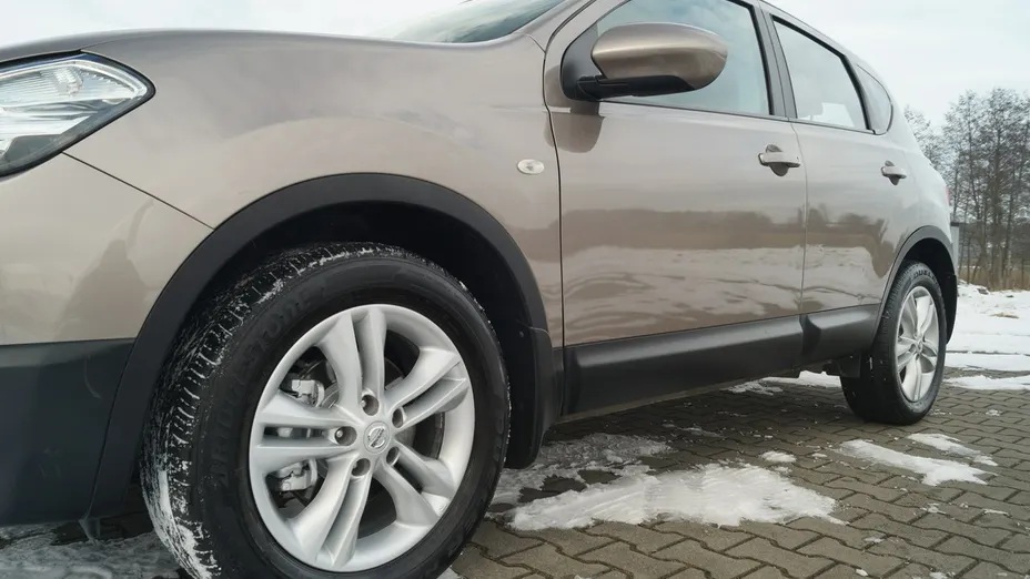 NISSAN Qashqai -