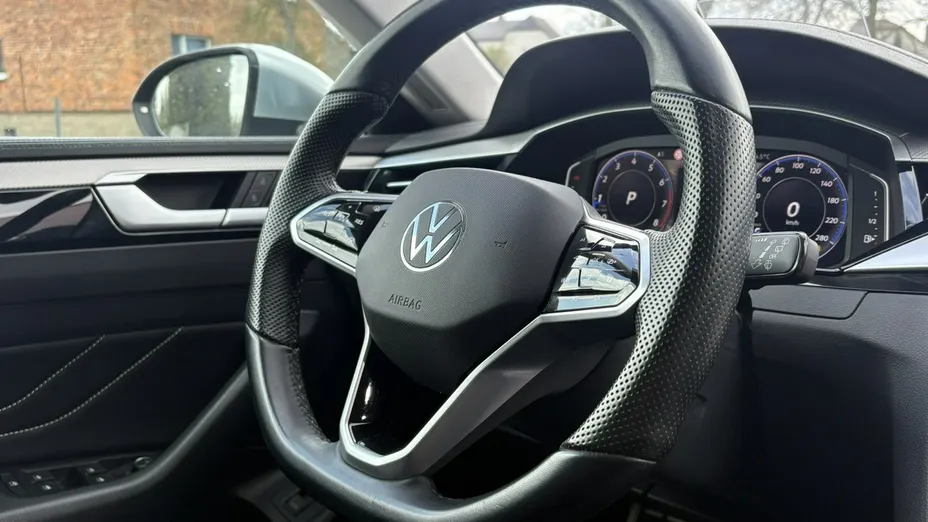 VOLKSWAGEN Arteon -