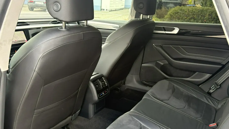 VOLKSWAGEN Arteon -