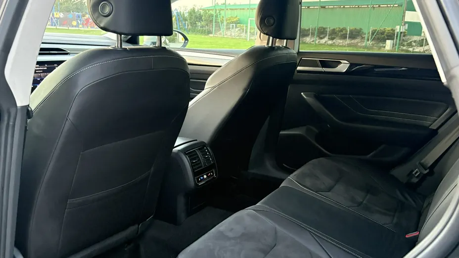 VOLKSWAGEN Arteon -