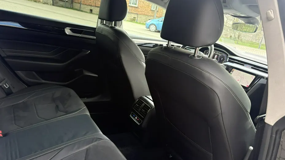 VOLKSWAGEN Arteon -