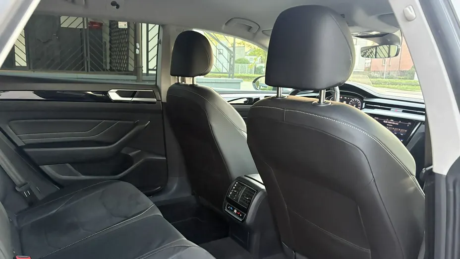VOLKSWAGEN Arteon -