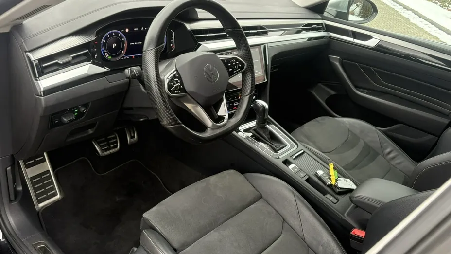 VOLKSWAGEN Arteon -
