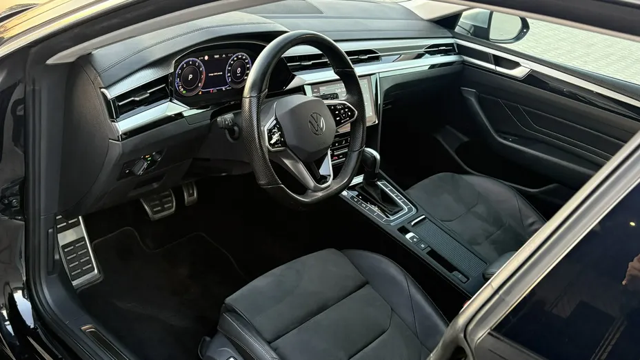 VOLKSWAGEN Arteon -