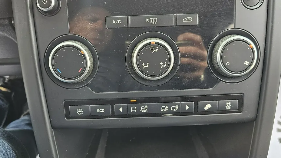 LAND ROVER Discovery Sport -