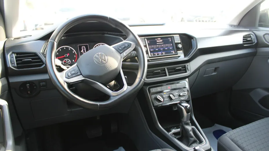 VOLKSWAGEN T-Cross -