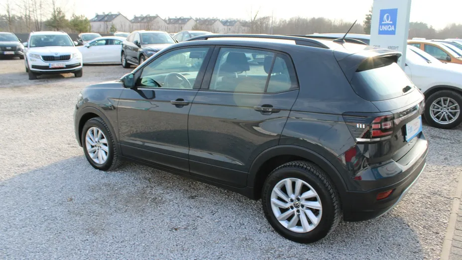 VOLKSWAGEN T-Cross -