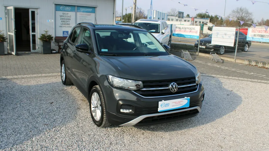 VOLKSWAGEN T-Cross -