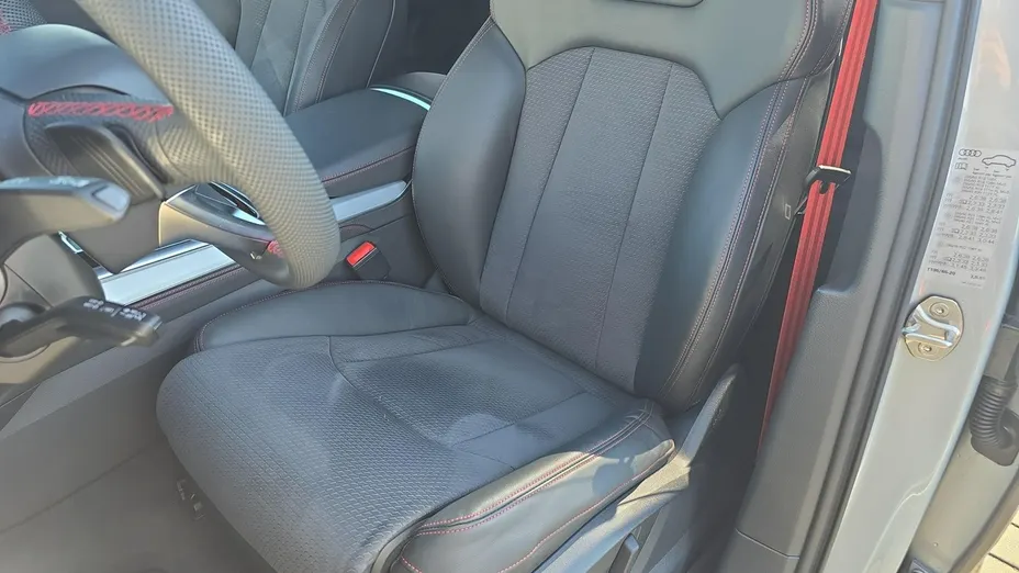 AUDI Q7 -
