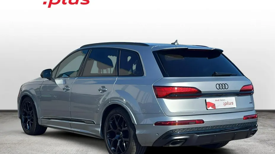 AUDI Q7 -