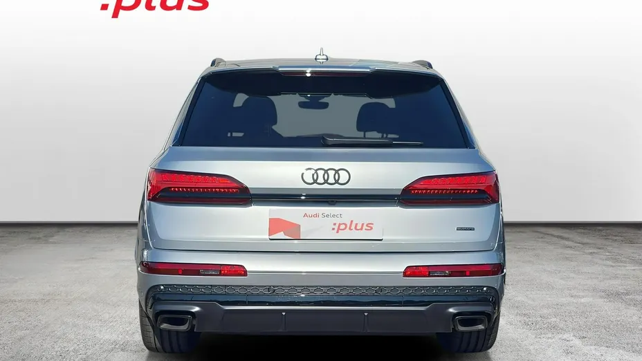 AUDI Q7 -
