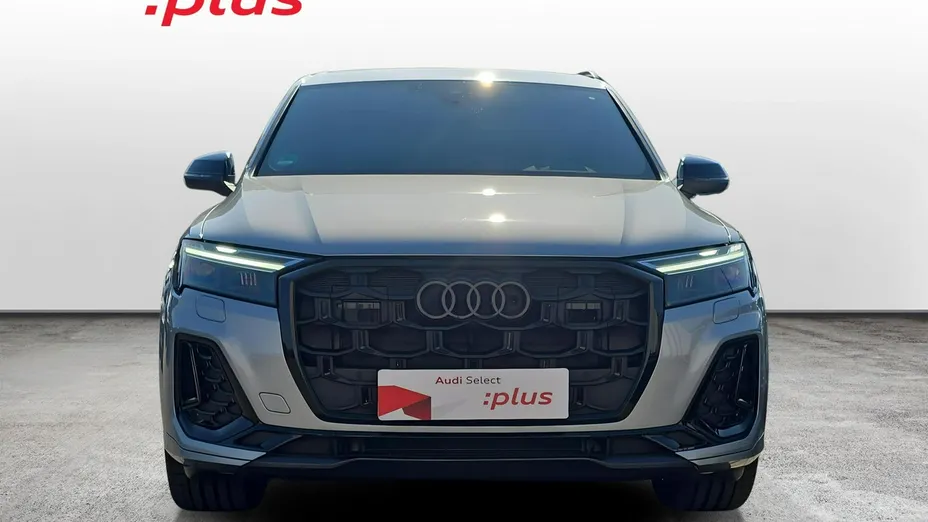 AUDI Q7 -