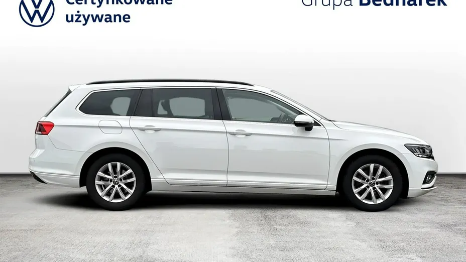 VOLKSWAGEN Passat -