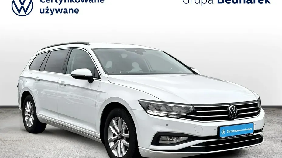 VOLKSWAGEN Passat -