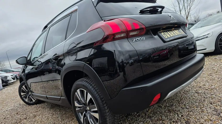 PEUGEOT 2008 -