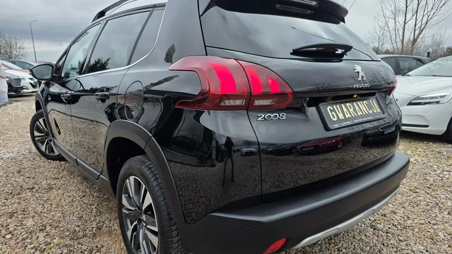 PEUGEOT 2008 -