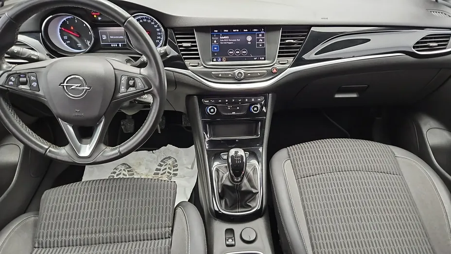 OPEL Astra -