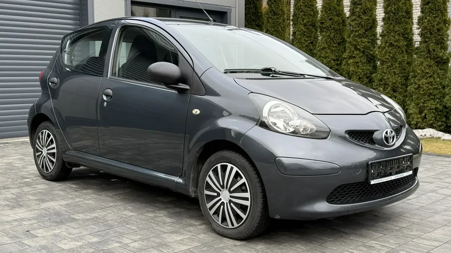 TOYOTA Aygo -