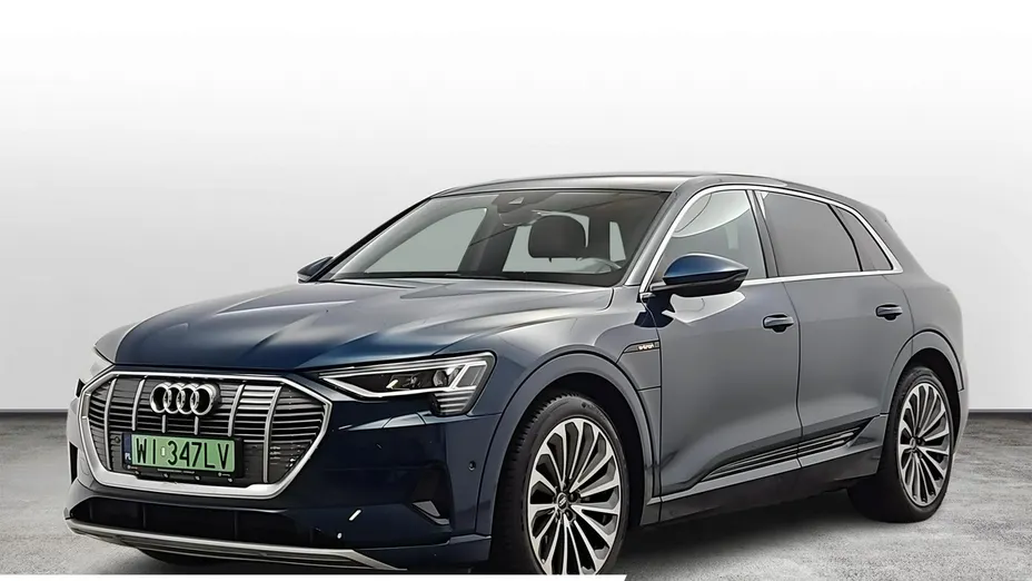 AUDI e-tron -