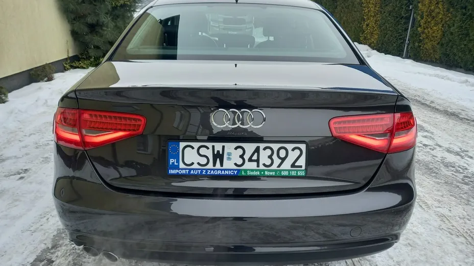 AUDI A4 -