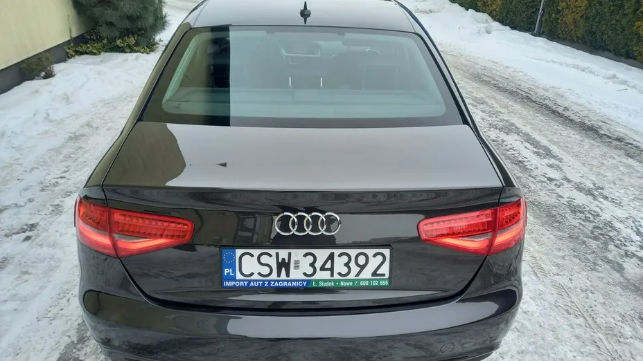 AUDI A4 -