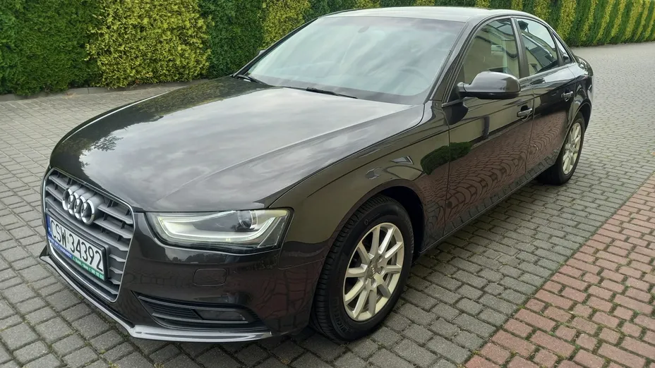 AUDI A4 -