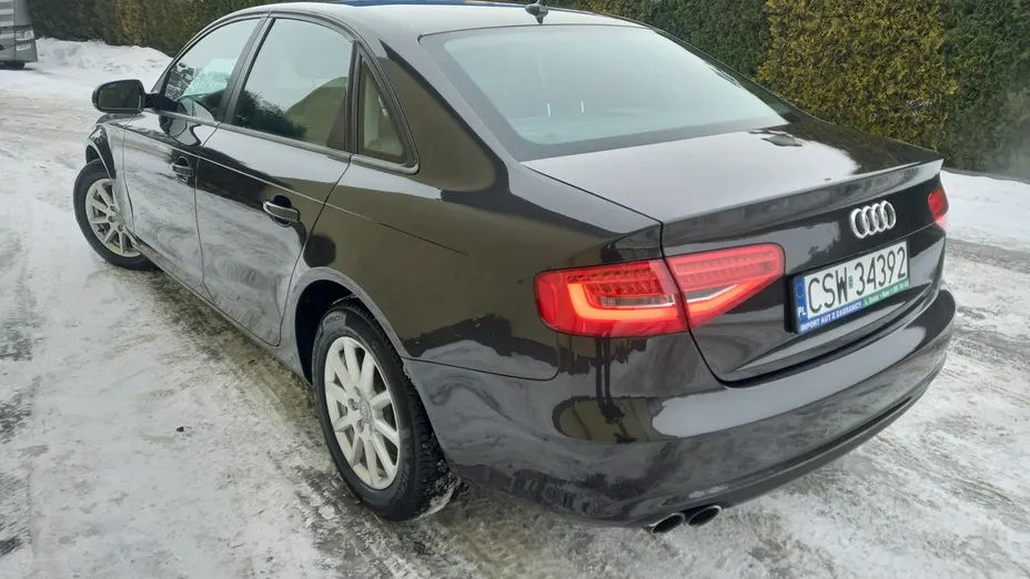 AUDI A4 -
