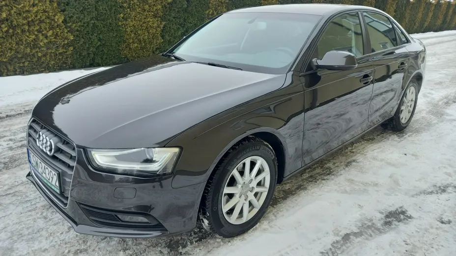 AUDI A4 -