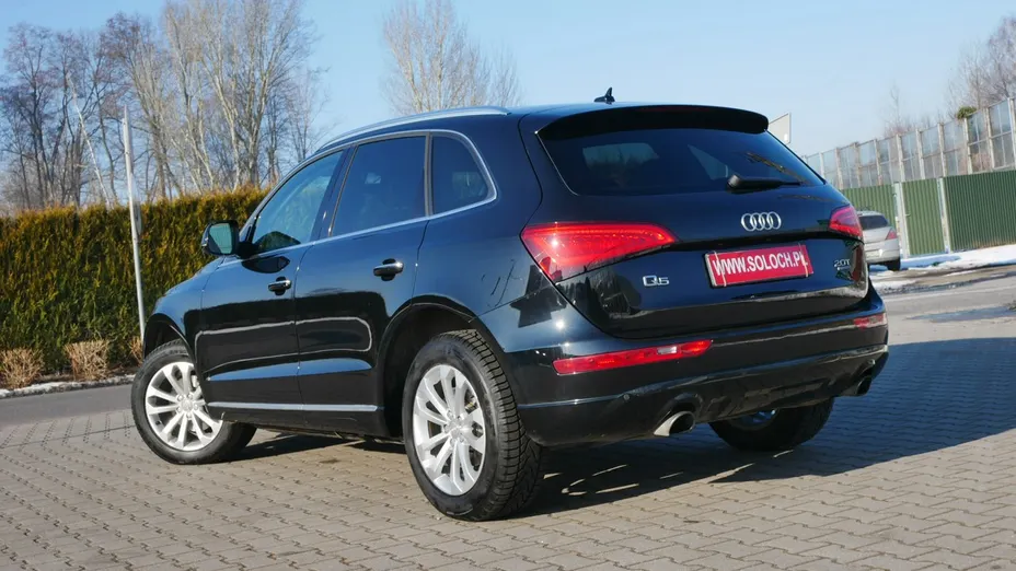 AUDI Q5 -