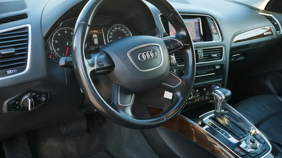 AUDI Q5 -