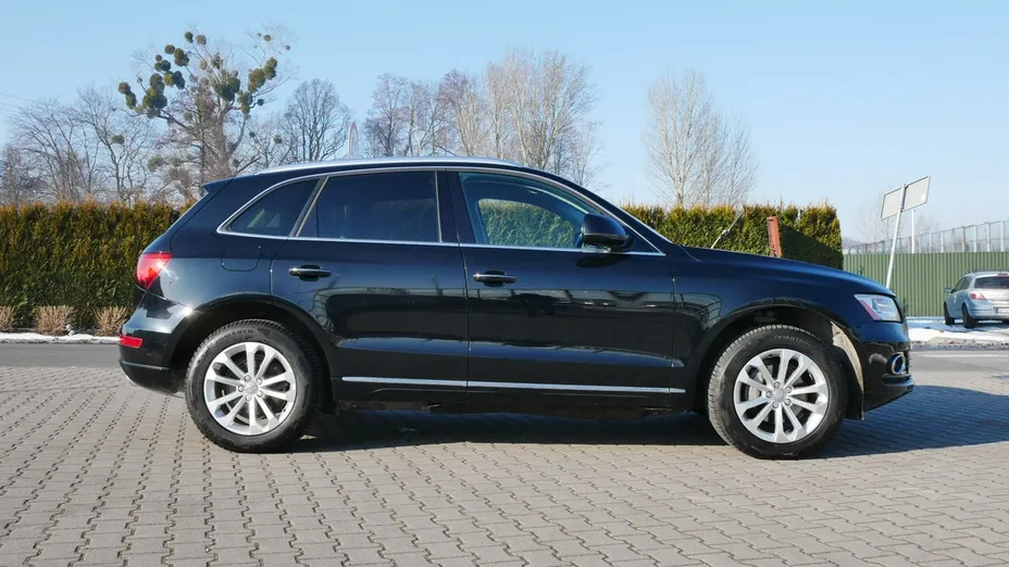 AUDI Q5 -