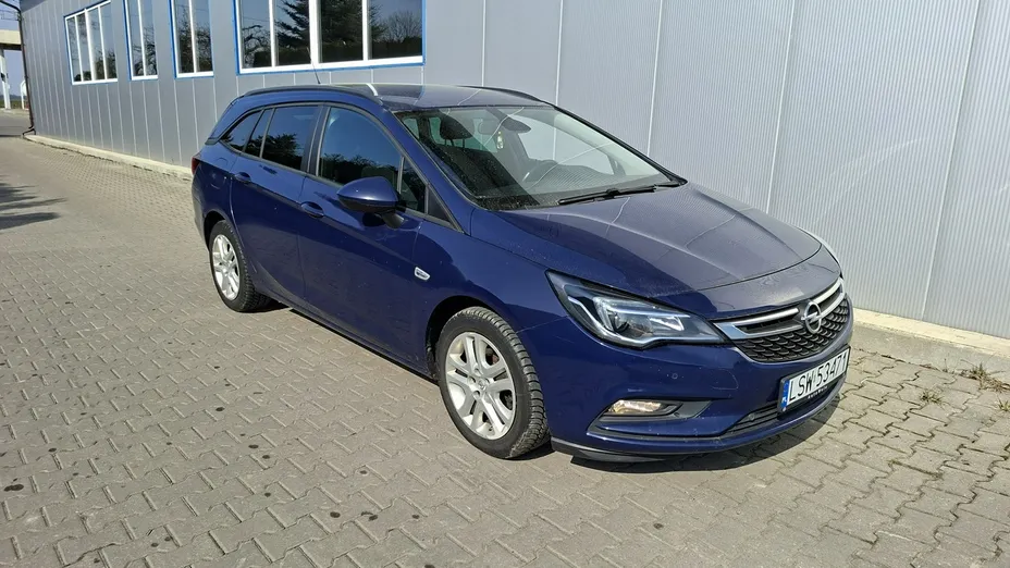 OPEL Astra -