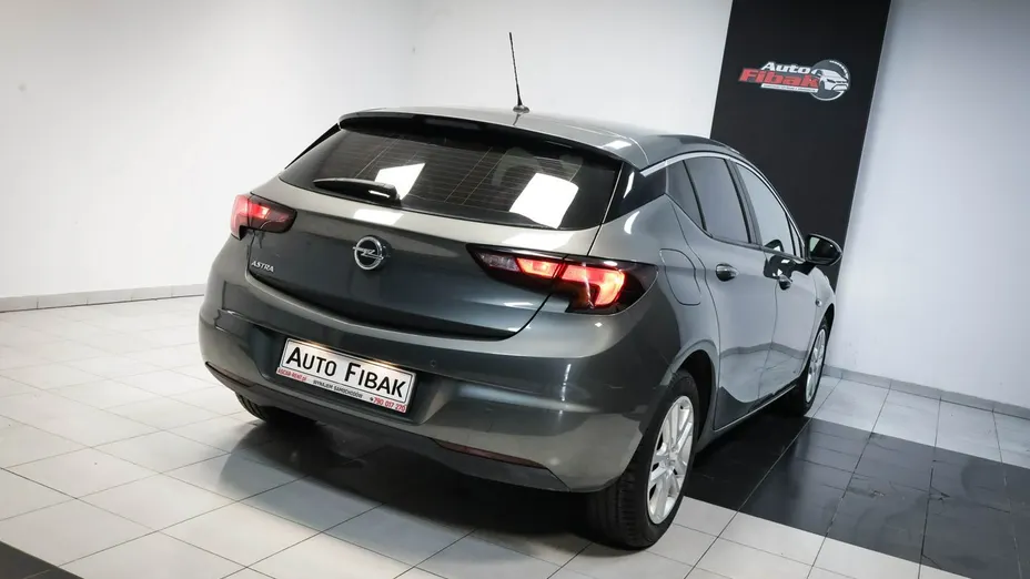 OPEL Astra -