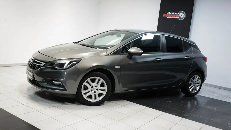 OPEL Astra -