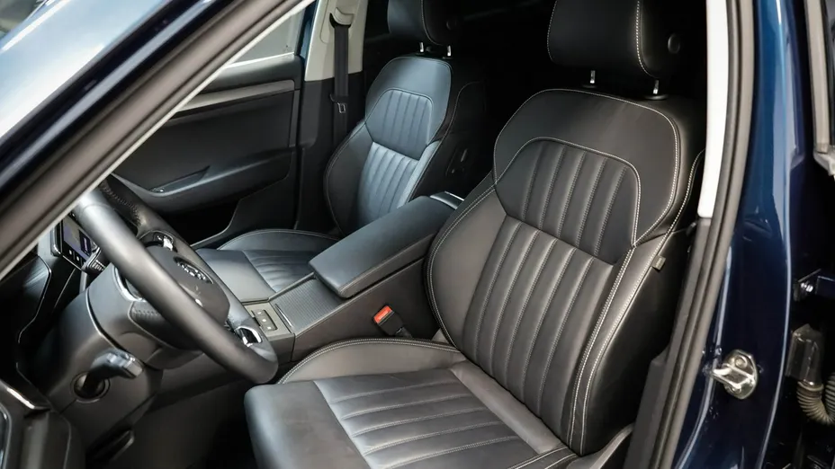 SKODA Superb -