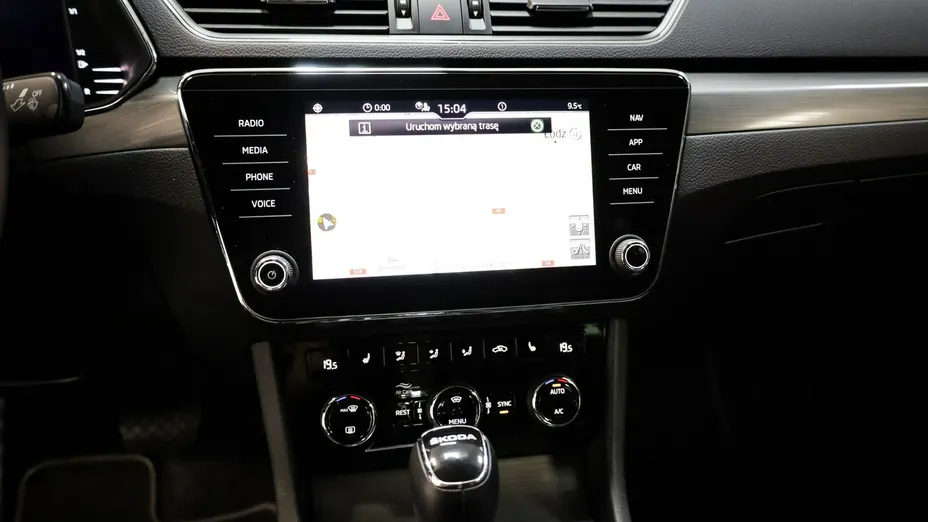 SKODA Superb -
