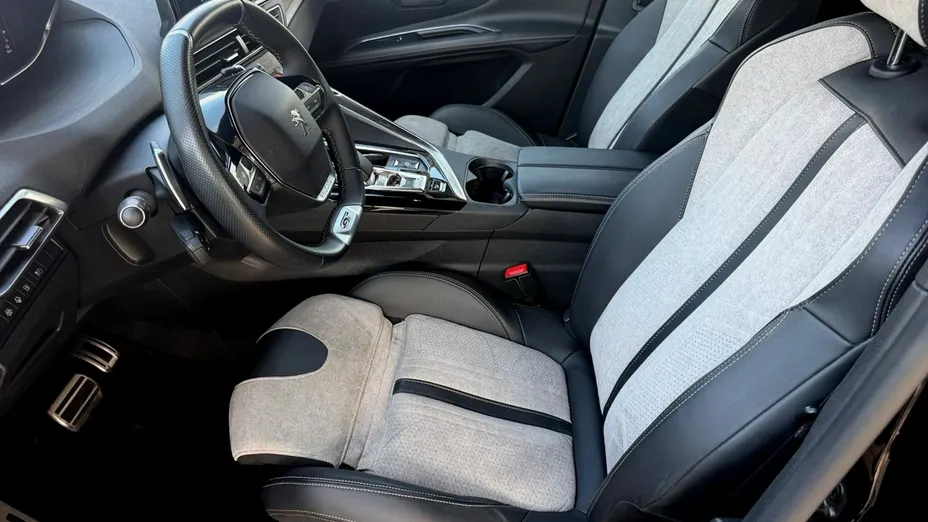 PEUGEOT 3008 -