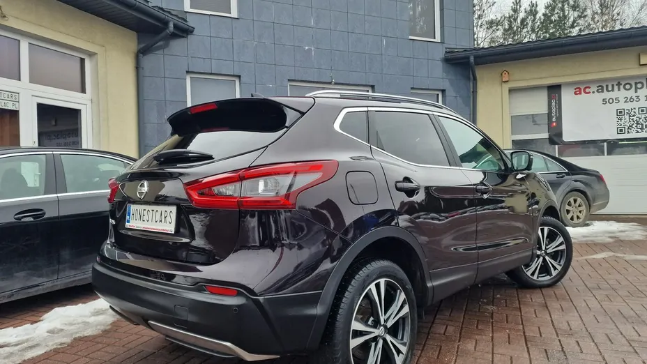 NISSAN Qashqai -
