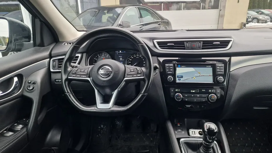 NISSAN Qashqai -