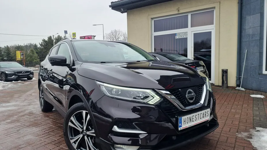 NISSAN Qashqai -