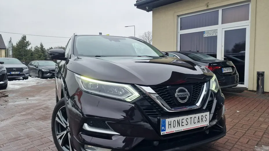 NISSAN Qashqai -
