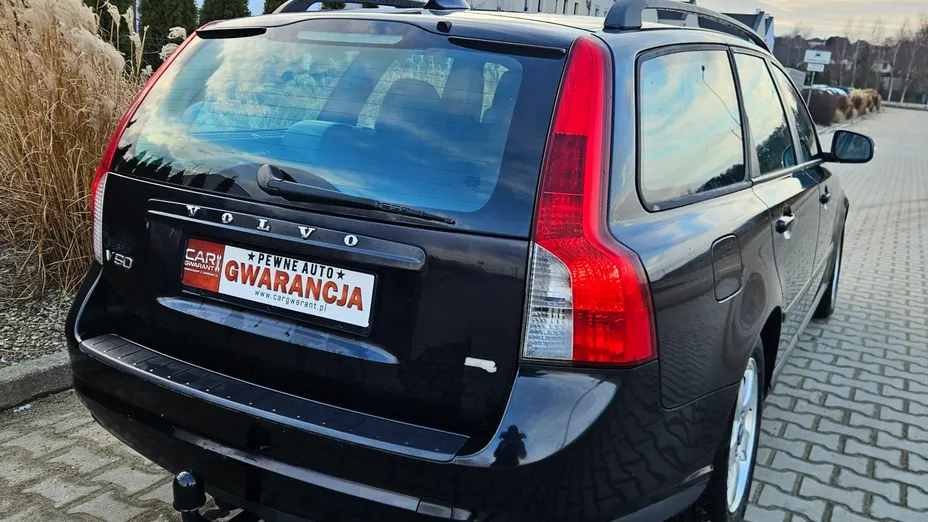VOLVO V50 -