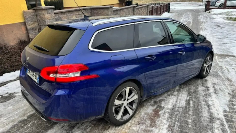 PEUGEOT 308 -
