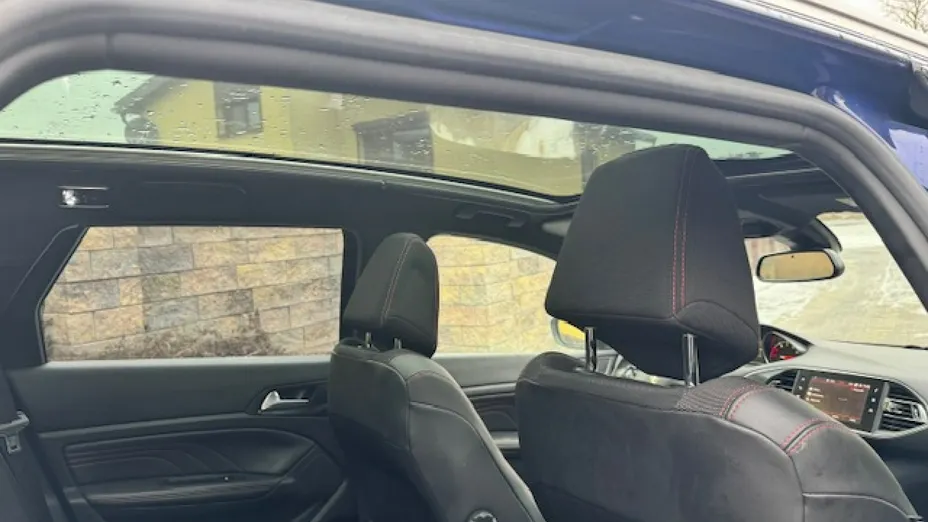 PEUGEOT 308 -