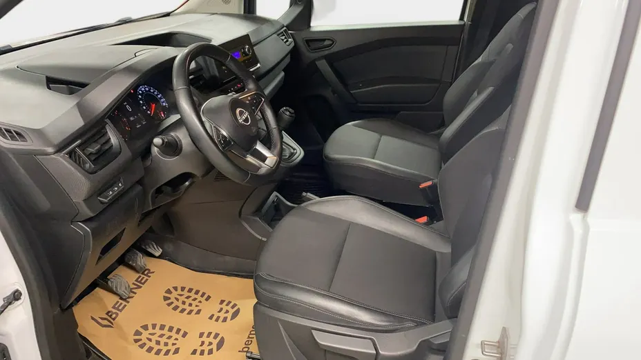NISSAN Townstar -