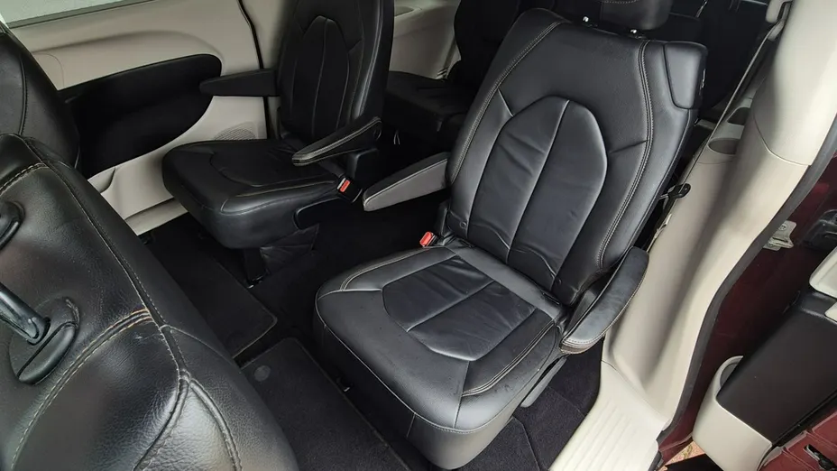 CHRYSLER Pacifica -