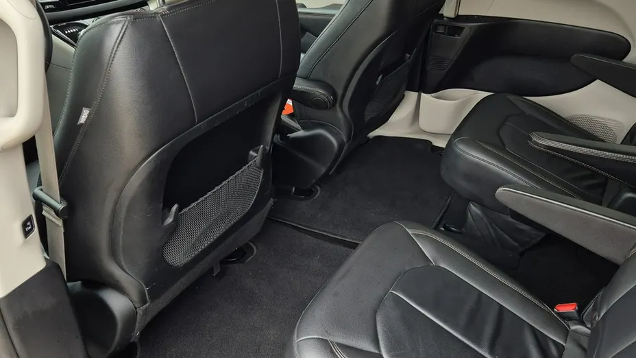 CHRYSLER Pacifica -