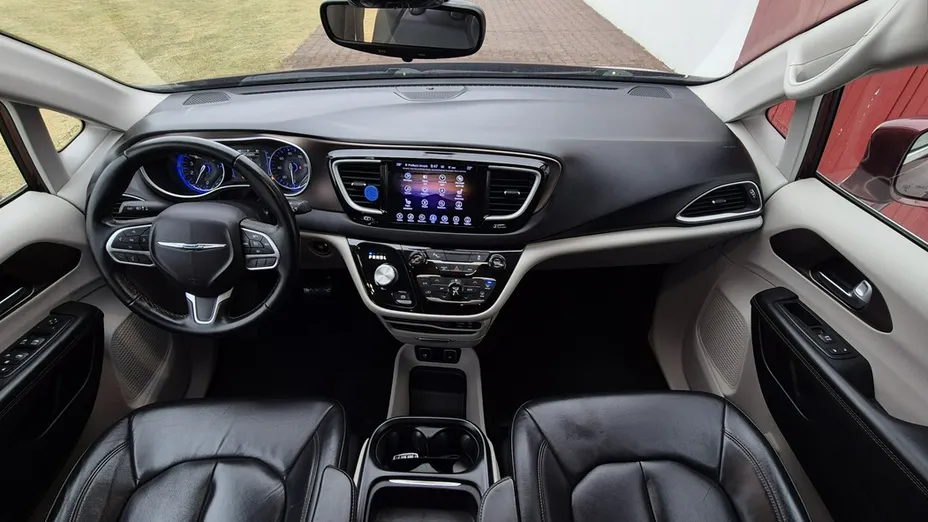 CHRYSLER Pacifica -