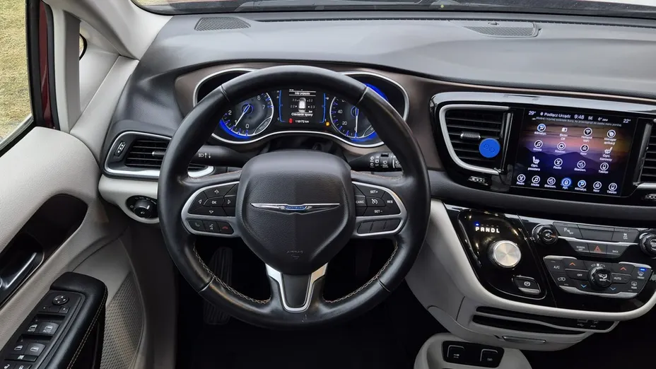 CHRYSLER Pacifica -