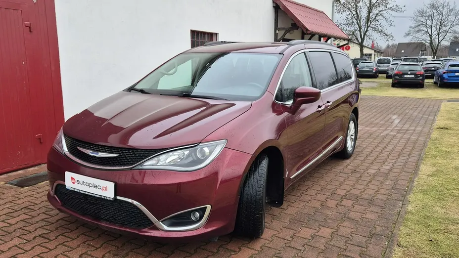 CHRYSLER Pacifica -